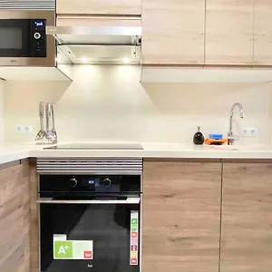 https://new-apartment-ocean-view.adeje-hotels.com